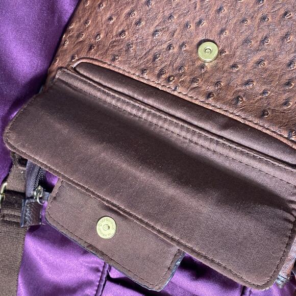 US Polo Assn Faux Ostrich Reptile Vinyl Brown crossbody Embossed two tone bag - Picture 9 of 16